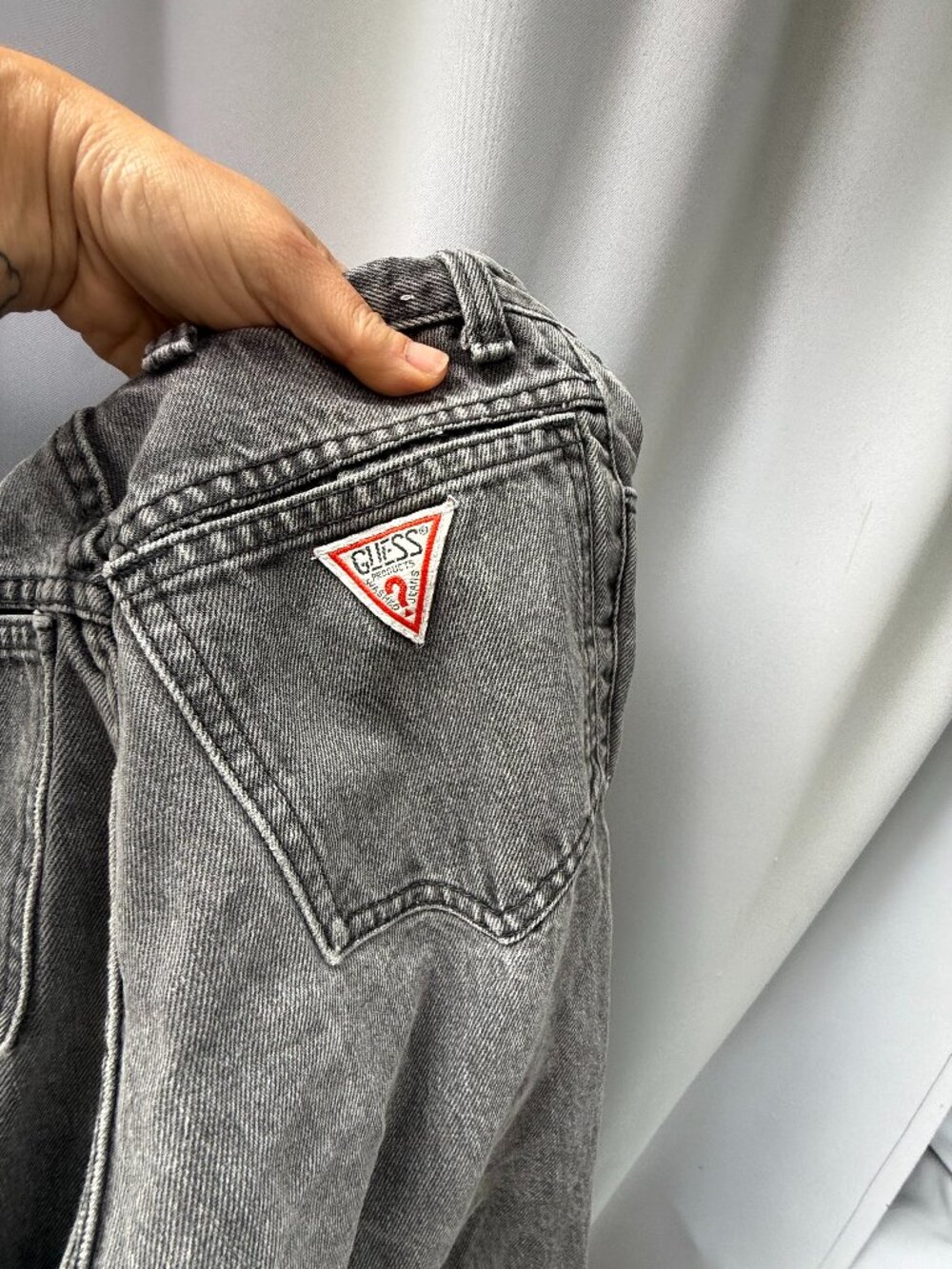 Vintage GUESS Georges Marciano Jeans Size 28 USA Acid Wash Ankle Zip